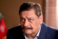 «Он медленно угасает». Жена звезды сериала «Кухня» Дмитрия Назарова якобы просит разрешить им вернуться в Россию. Что ей ответили? 