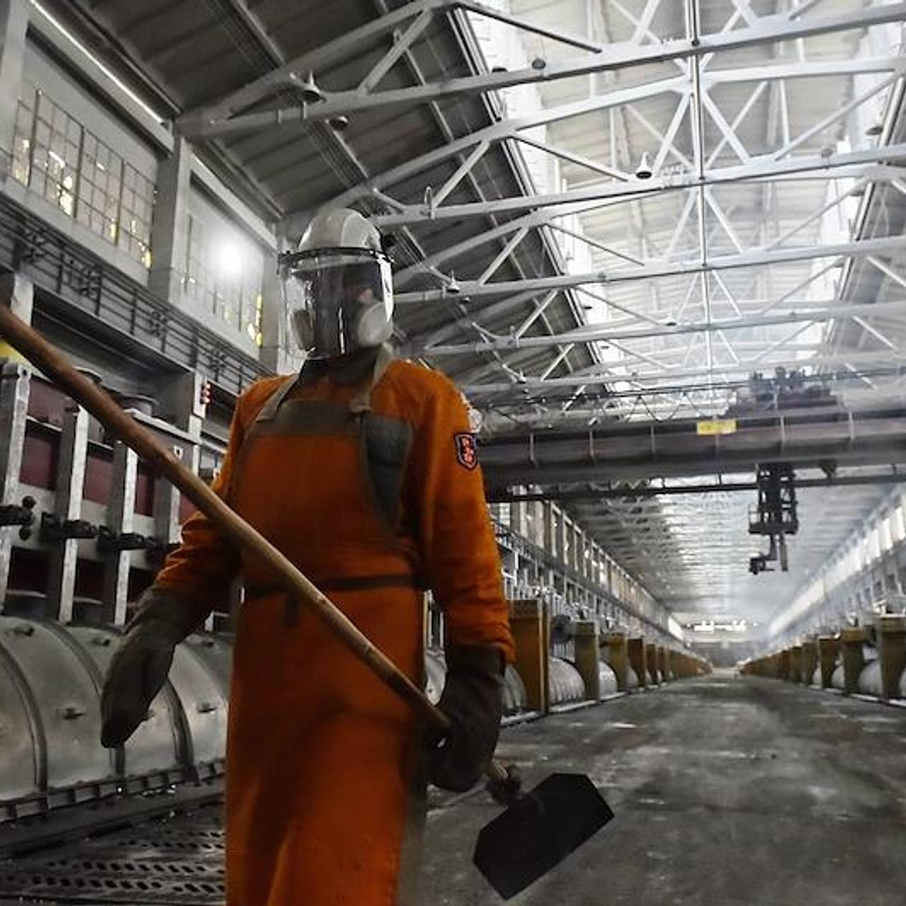 Россияне согласились уйти из офисов