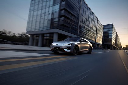 Китайский Changan анонсировал в России новый лифтбек