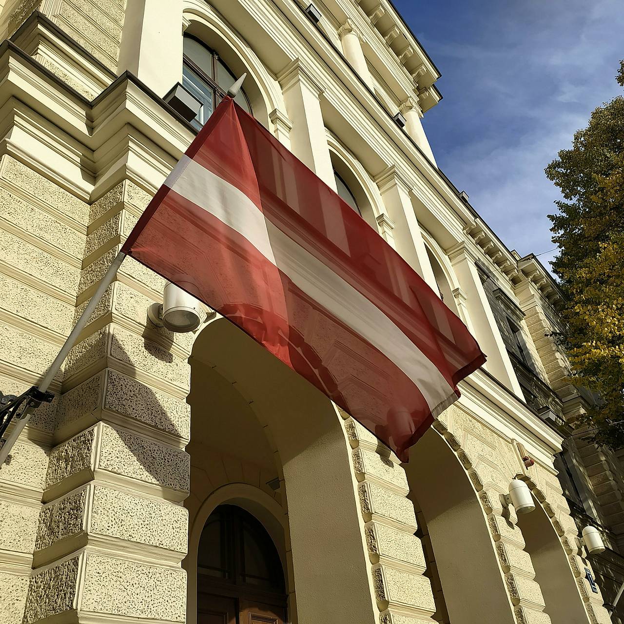 Отставку правительства Латвии назвали прецедентом для всей Европы