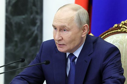 Путин потребовал обеспечить основательный и устойчивый рост экономики