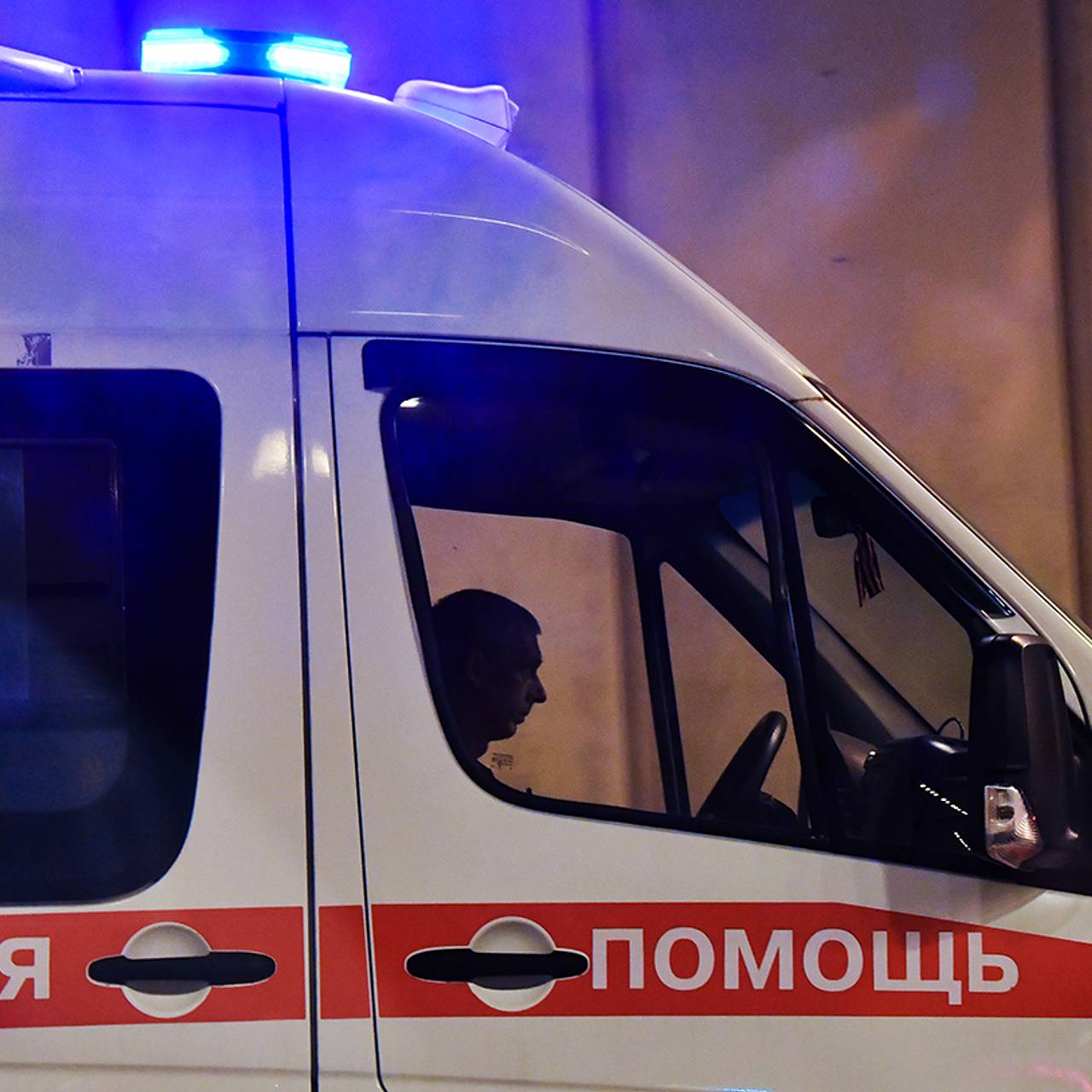 В российском регионе девочку придавило памятником