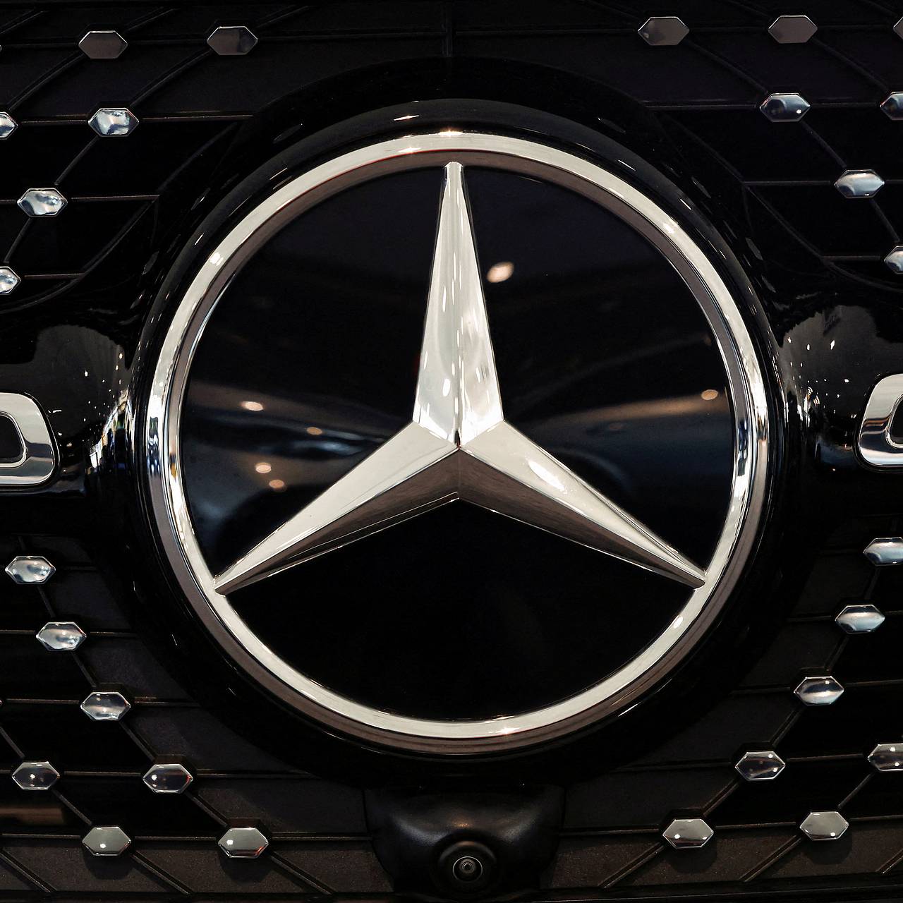 Гендиректор Mercedes захотел уйти в военное производство