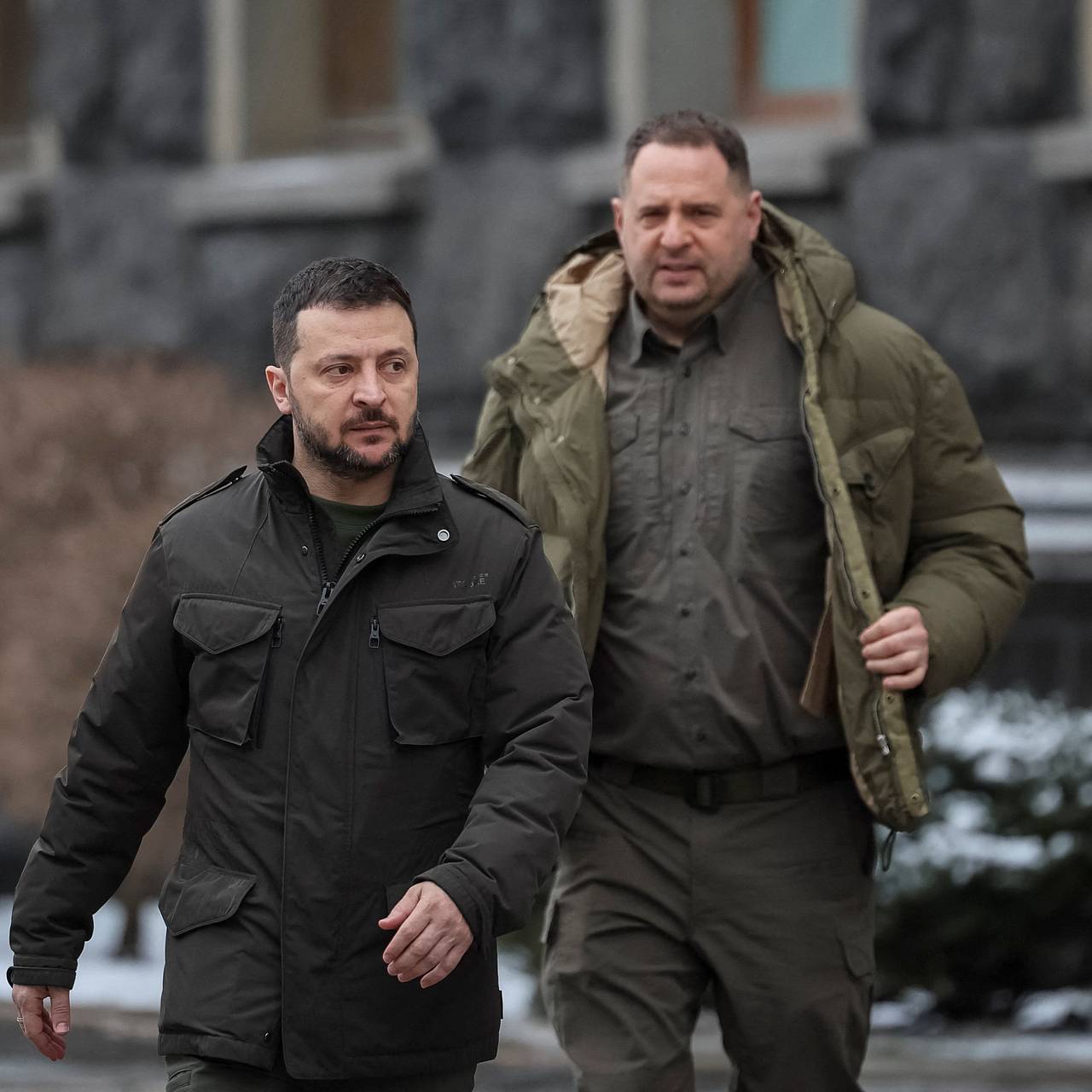 Зеленскому предрекли участь «хромой утки» из-за Ермака