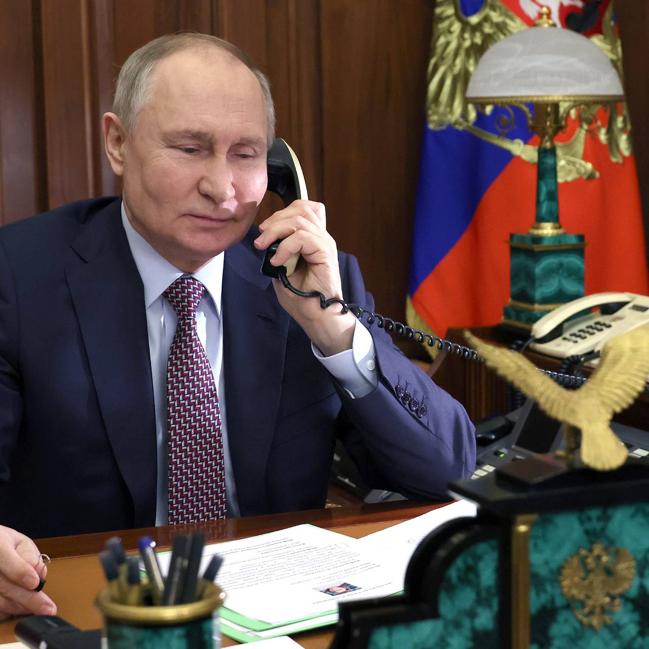 Путин поздравил главу Казахстана Токаева с 73-летием