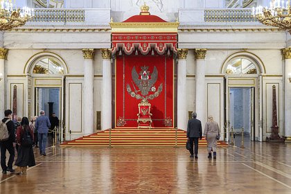 У захватчика трона в Эрмитаже нашли нож в неожиданном месте