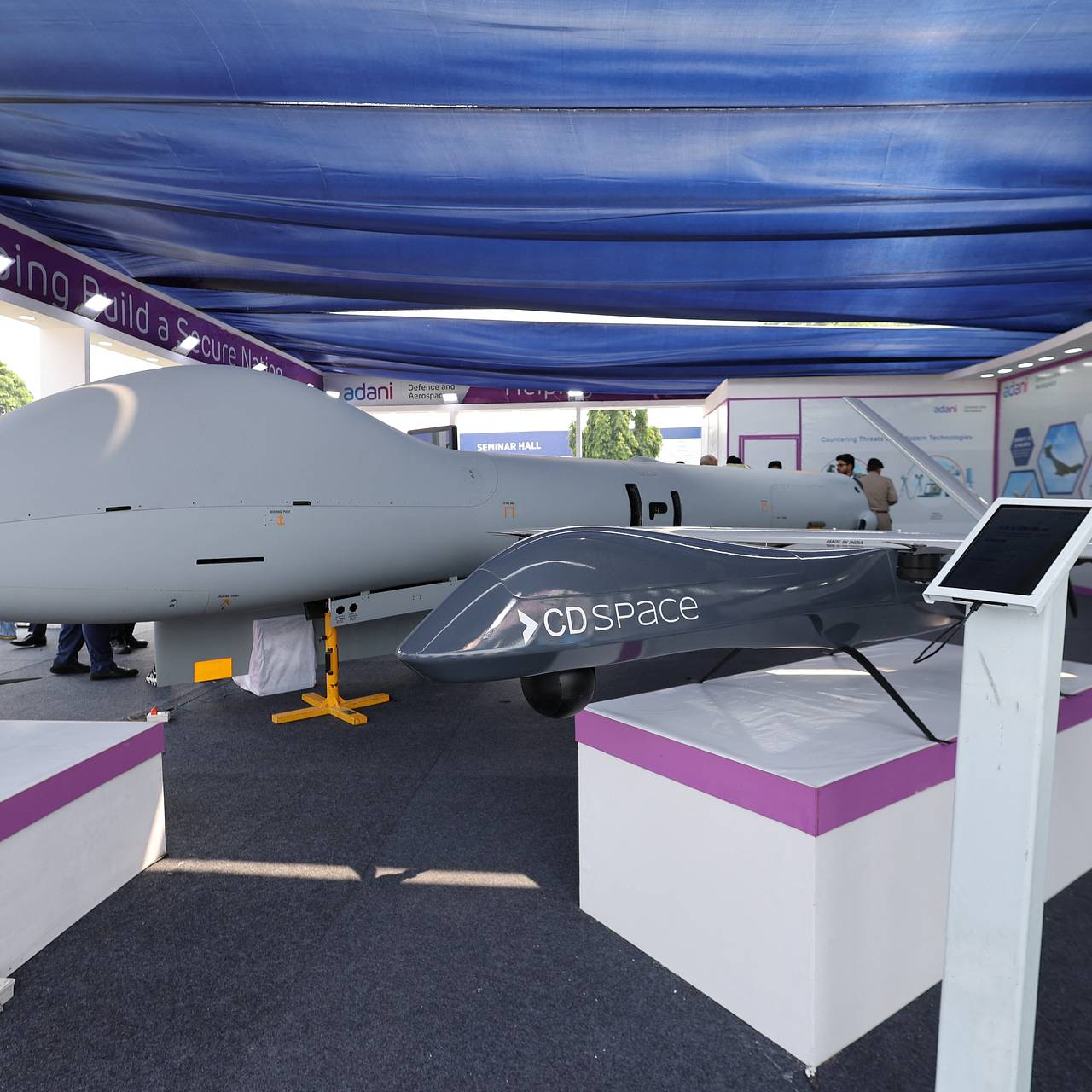 Возвращающийся дрон-камикадзе SkyStriker оценили