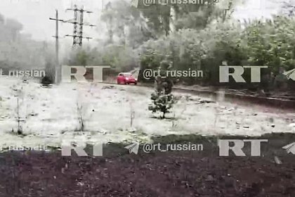 Российские регионы накрыл снегопад