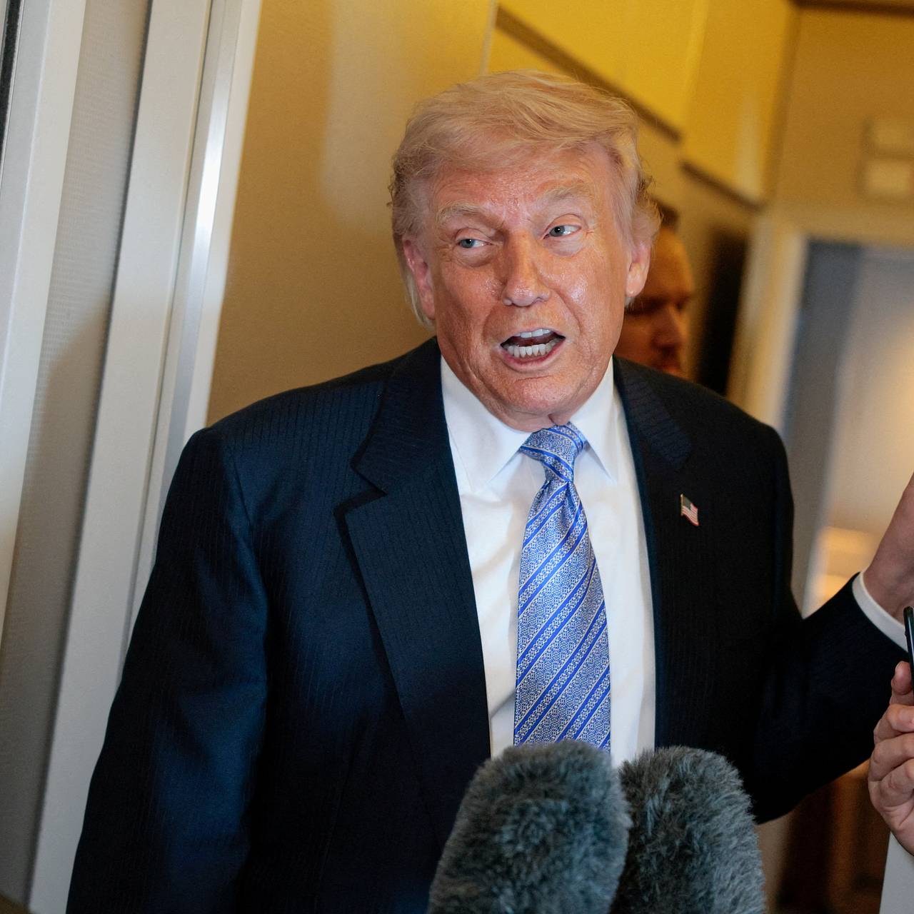 Признанный нежелательным в России комик пошутил над Трампом