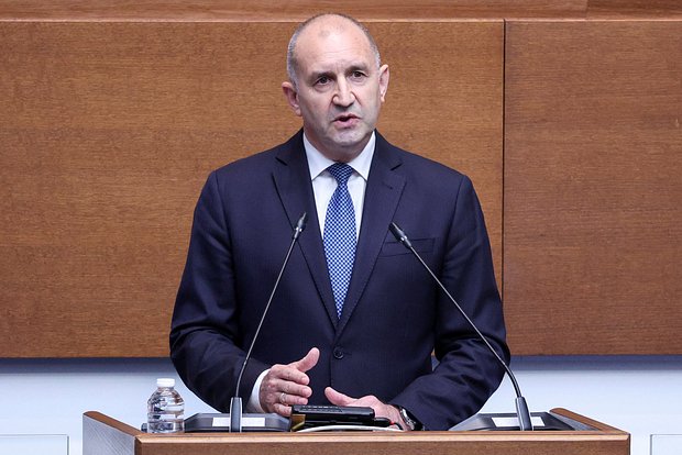 Румен Радев