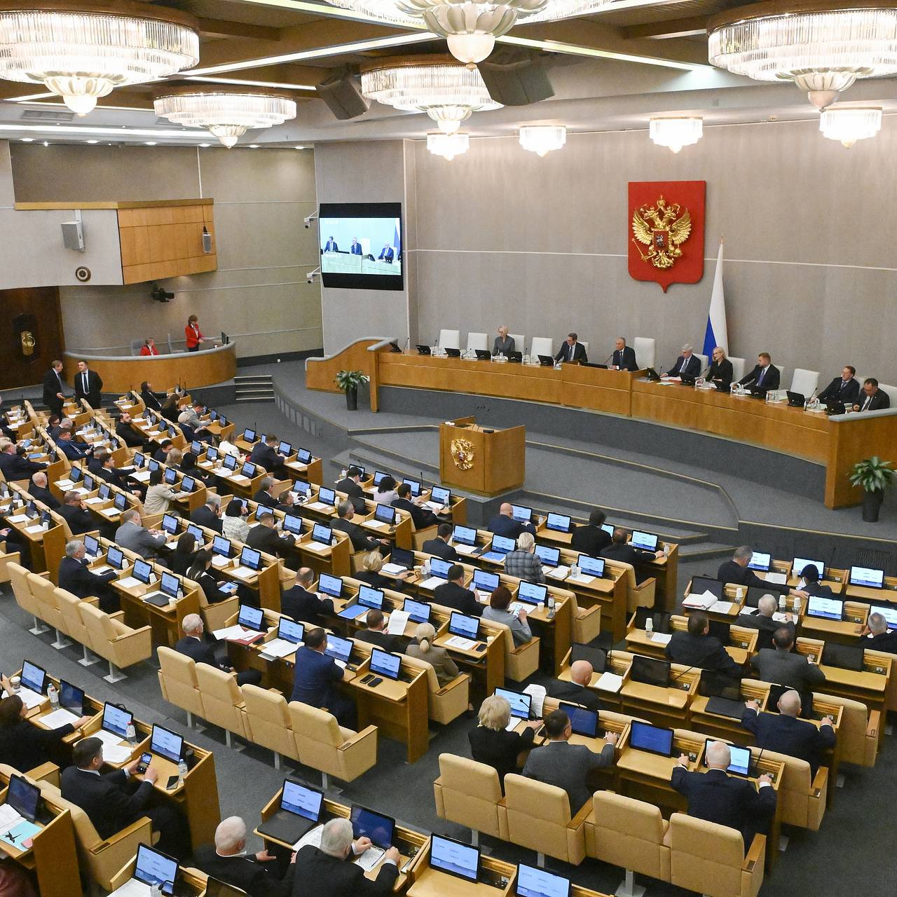 В Госдуме захотели запретить изымать жилье у россиян без возврата денег