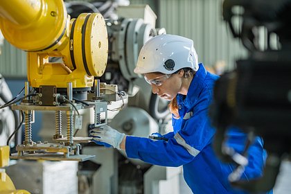 Шансы России справиться с дефицитом рабочих рук оценили