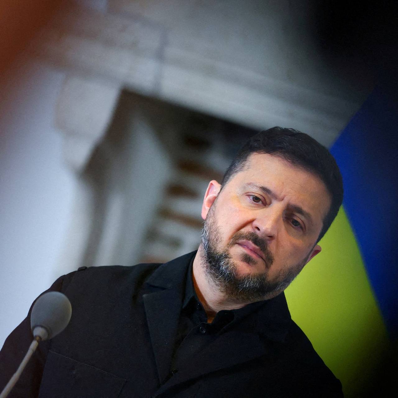 Зеленский в ответ на предложение поговорить пригрозил Лукашенко превентивным ударом