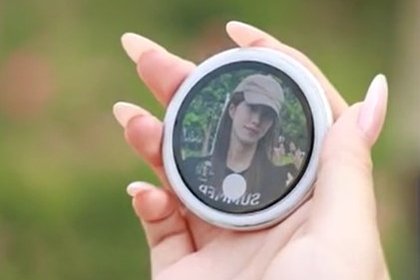 Представлен смартфон со съемным дисплеем