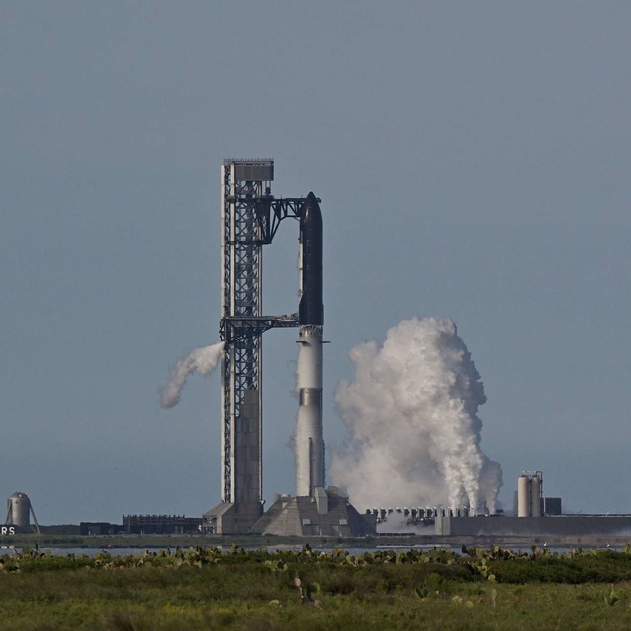 SpaceX отложила испытательный полет Starship