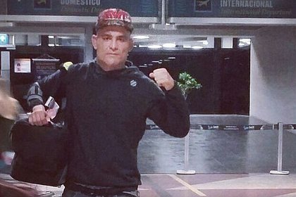 Бывшего бойца UFC депортировали из России