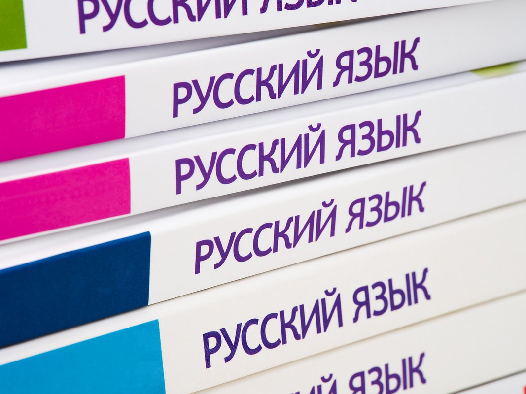 Союз — это служебная часть речи, в предложении к нему нельзя задать вопрос