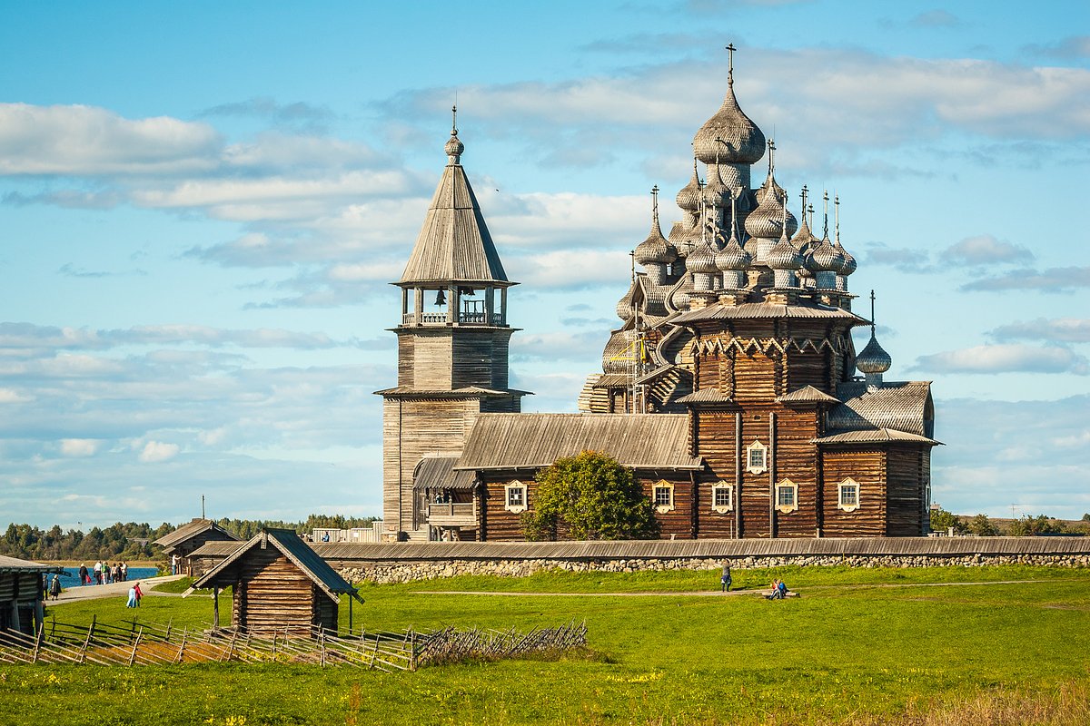 Церковь Преображения Господня на острове Кижи, Карелия