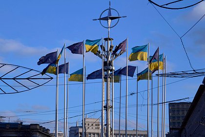 ЕС ответил на призыв эвакуировать дипломатов из Киева