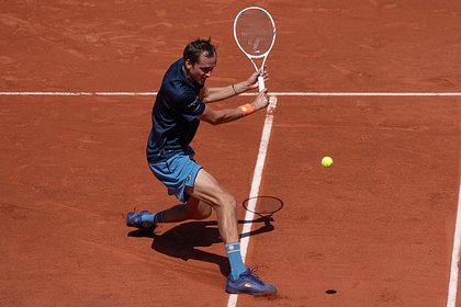 Медведев назвал себя сильным игроком после вылета от 97-й ракетки мира на &laquo;Ролан Гаррос&raquo;
