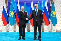 «Мир стал непредсказуемым» Чем завершился визит Владимира Путина в Астану и как меняется роль Казахстана в мире?