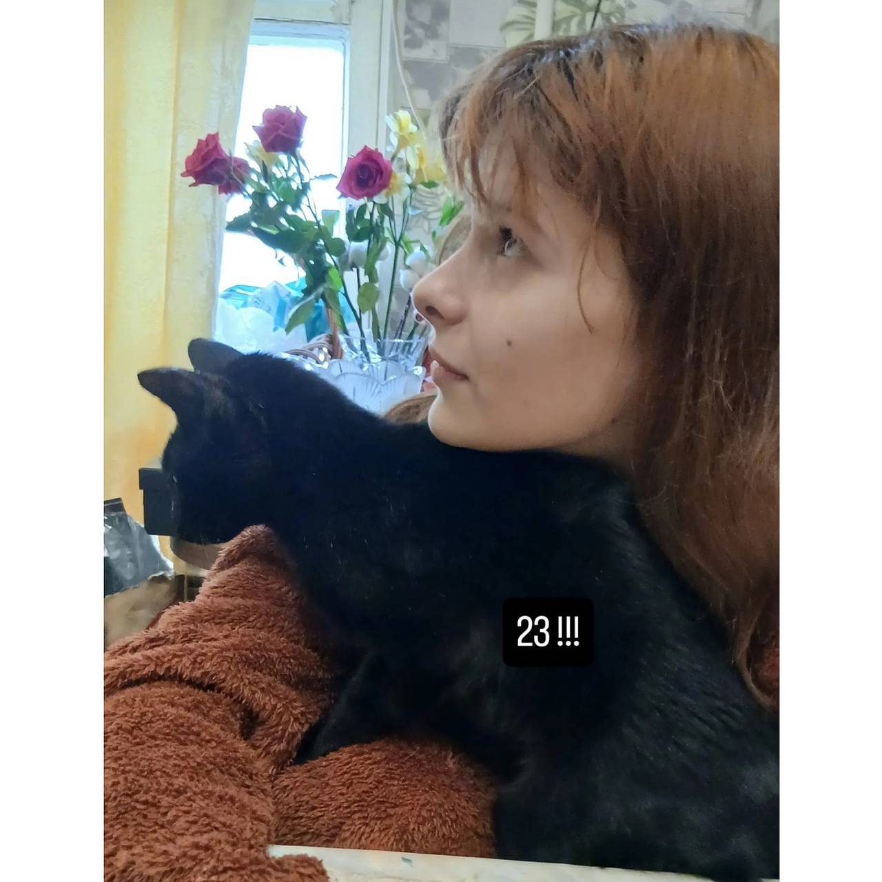 Сыгравшая лысую проститутку в &laquo;Брате-2&raquo; актриса показала фото дочери в честь ее 23-летия