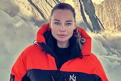 Жена хоккеиста Ковальчука установила уникальный рекорд на Эвересте
