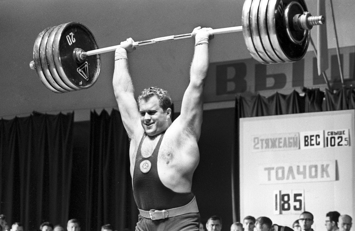 Советский спортсмен, штангист, бронзовый призер чемпионата мира и Европы (1966 года) Станислав Батищев