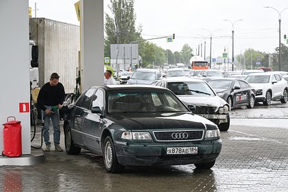 В Крыму ввели продажу 95-го бензина по талонам. Когда стоит ожидать нормализации ситуации?