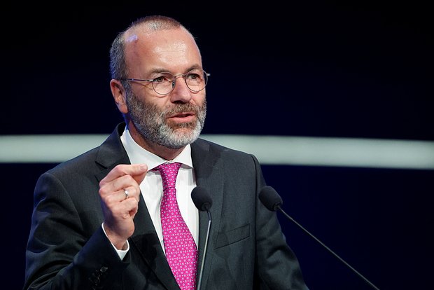 Манфред Вебер