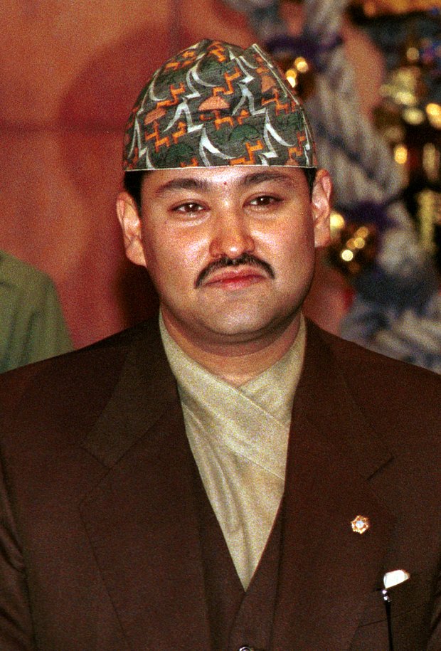 Принц Дипендра в 2001 году