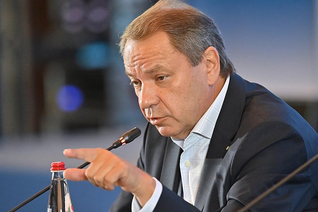 Станислав Кузнецов