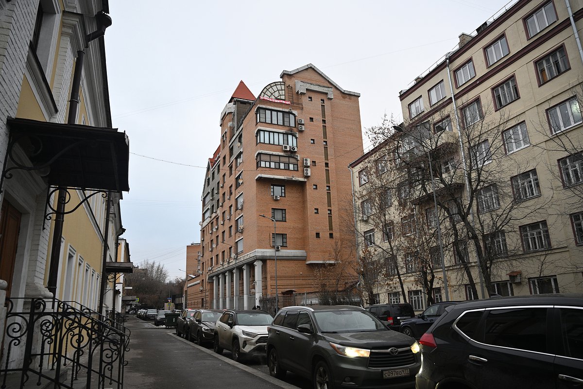 Дом в Хамовническом районе Москвы, где находится квартира, которую певица Лариса Долина продала Полине Лурье