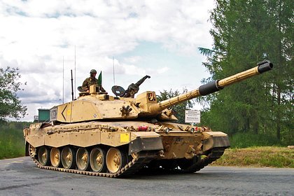 Британия начала переброску танков Challenger 2 к границам России