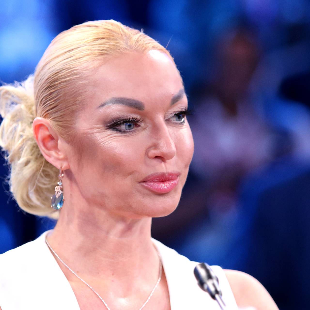 Волочкова получила травму на первом выступлении после операции