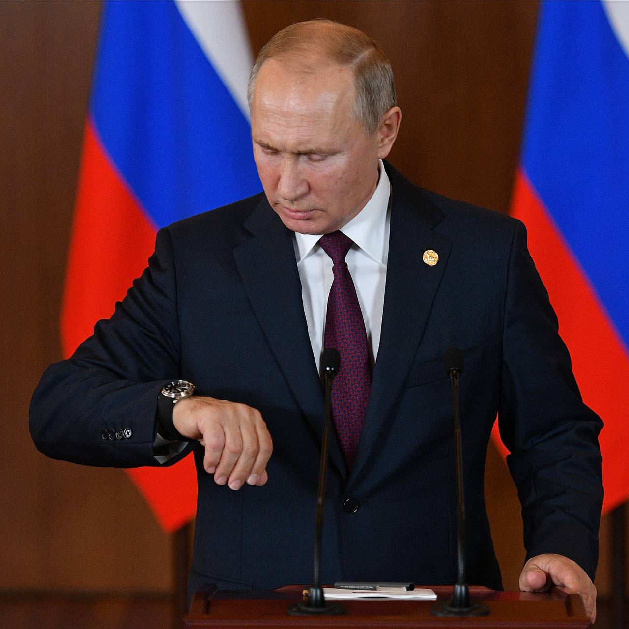 Раскрыты неизвестные детали о часах для Путина
