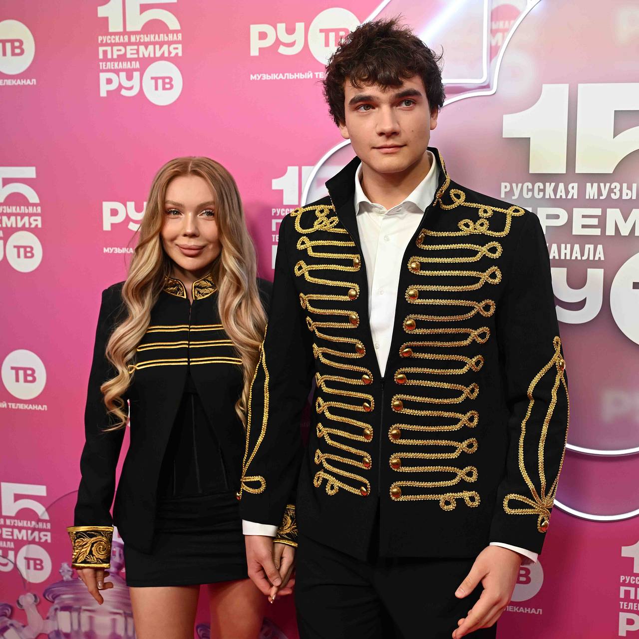 33-летняя Карина Кросс оценила щедрость 22-летнего мужа