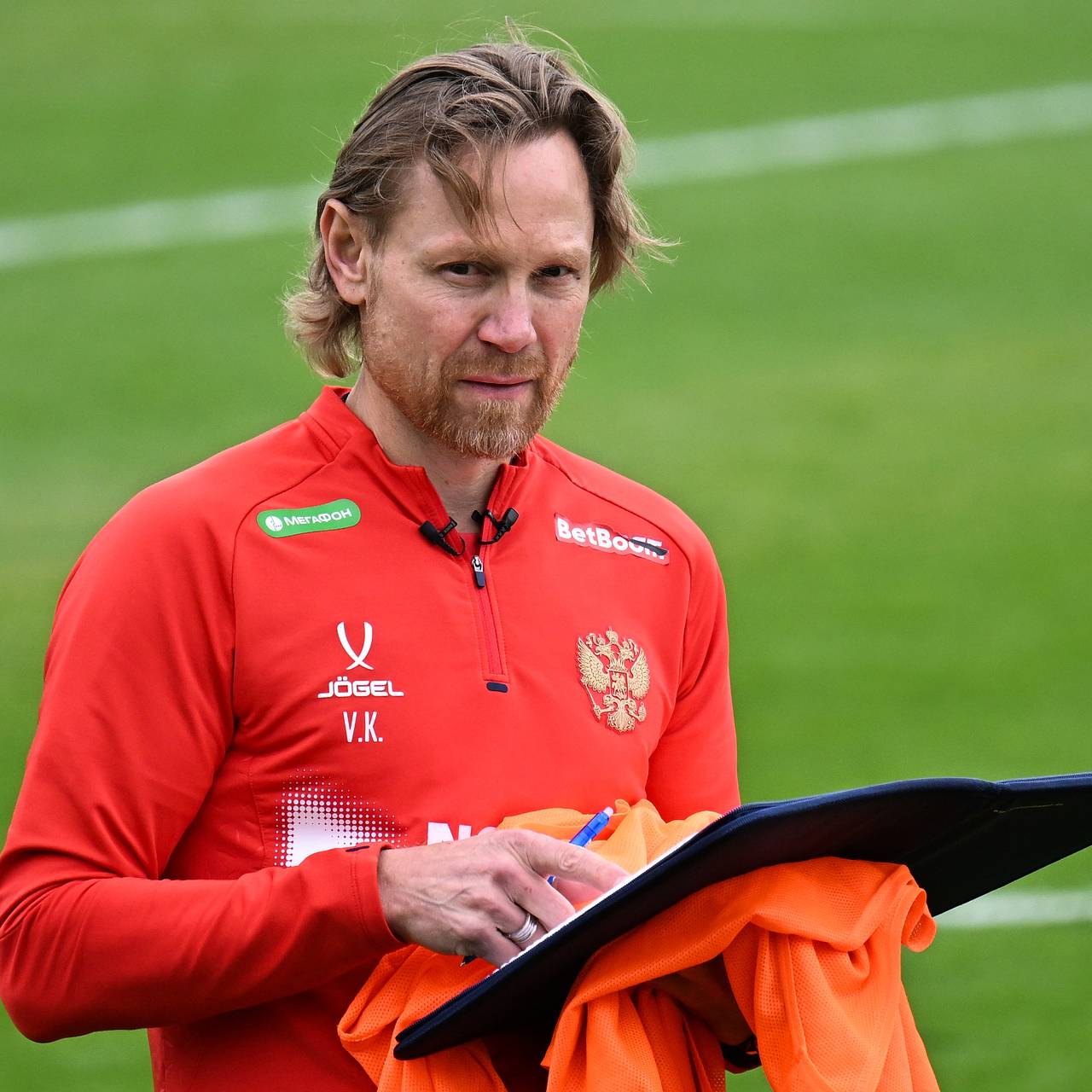 Карпин оценил дебют игравшего за Англию уроженца Дагестана из МЮ за сборную России