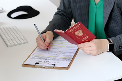 Еврокомиссия ужесточит выдачу виз гражданам России