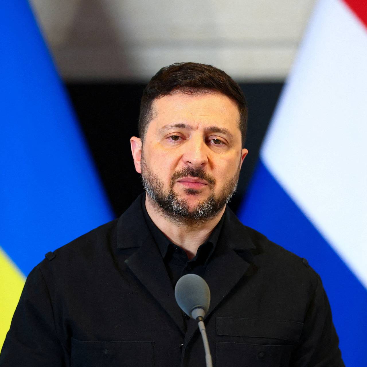 https://icdn.lenta.ru/images/2026/06/07/22/20260607224637974/square_1280_231020fb5687de1e9c0d22ebf9b37f5c.jpg