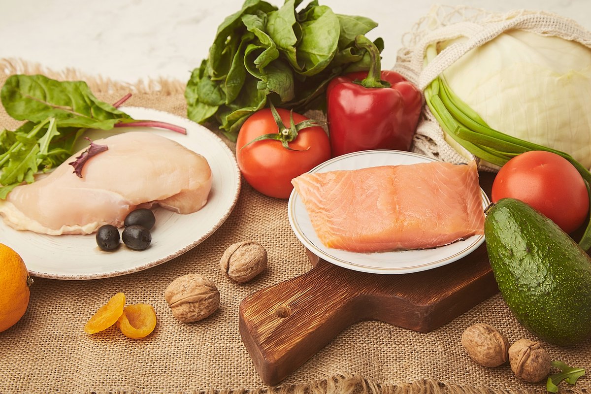 Овощи, фрукты, мясо и натуральные молочные продукты не содержат глютен