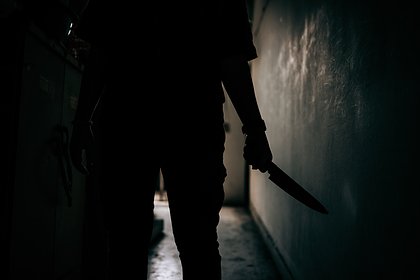 Мужчину ударили ножом в спину в Москве