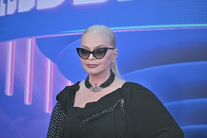 Долина высказалась против пластических операций