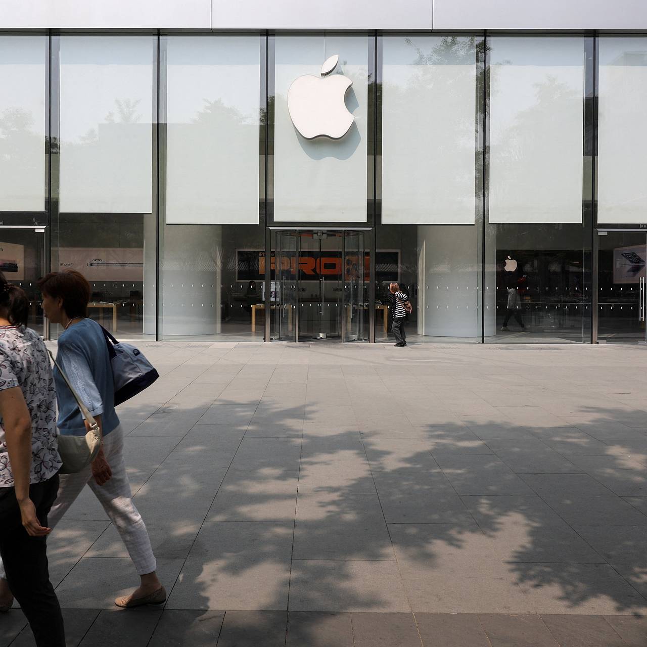 Apple сама рассекретила новый iPhone