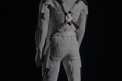 Prada создал нижнее белье для астронавтов НАСА