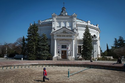 Украинский БПЛА повредил здание панорамы «Оборона 