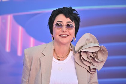 Лолита нашла замену сексу