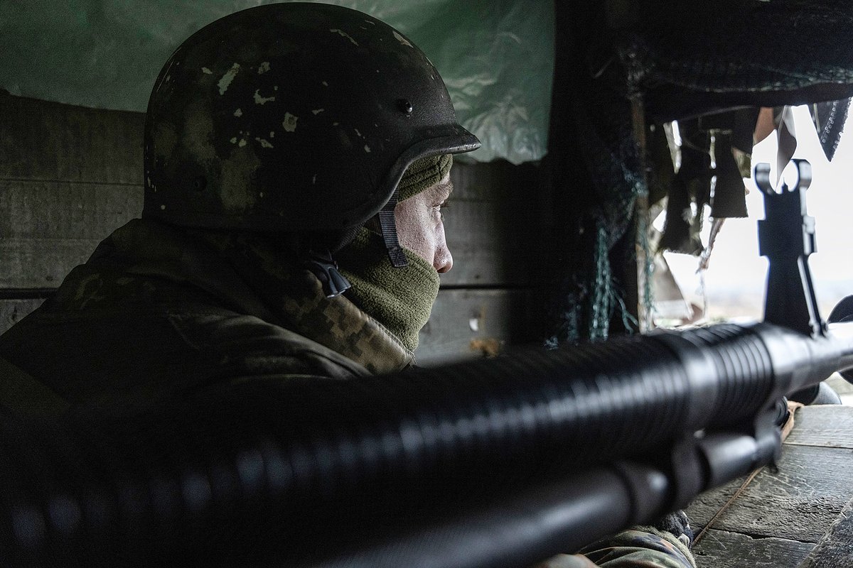 Украинский пулеметчик в Донецкой области. 27 ноября 2022 года