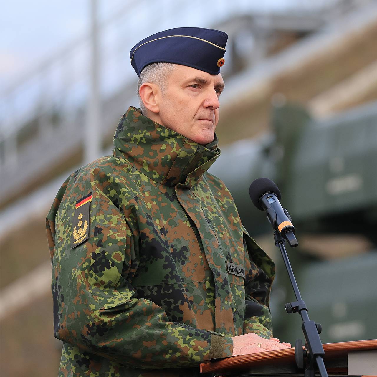 https://icdn.lenta.ru/images/2026/06/15/13/20260615134058578/square_1280_7b85566a97d3d23323b5486288ebbd16.jpg