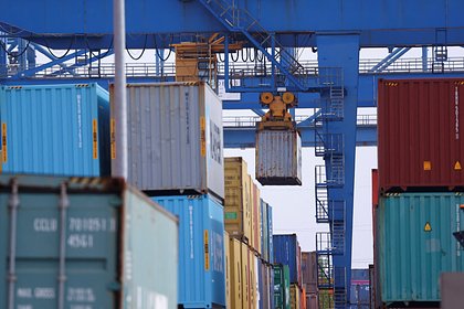 Евросоюз получил передышку в торговой войне с США
